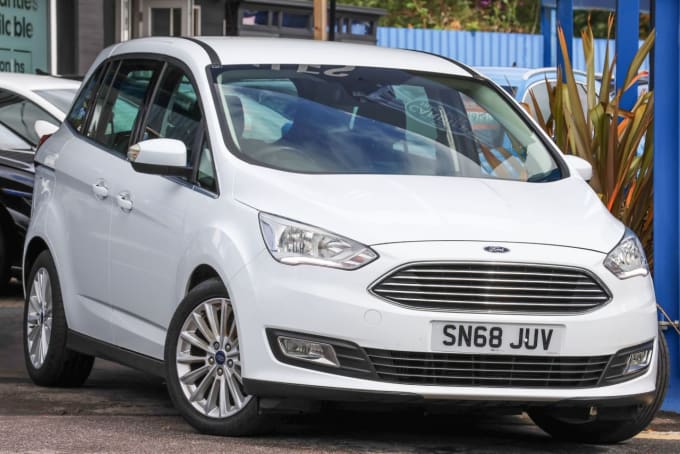 2025 Ford Grand C-max