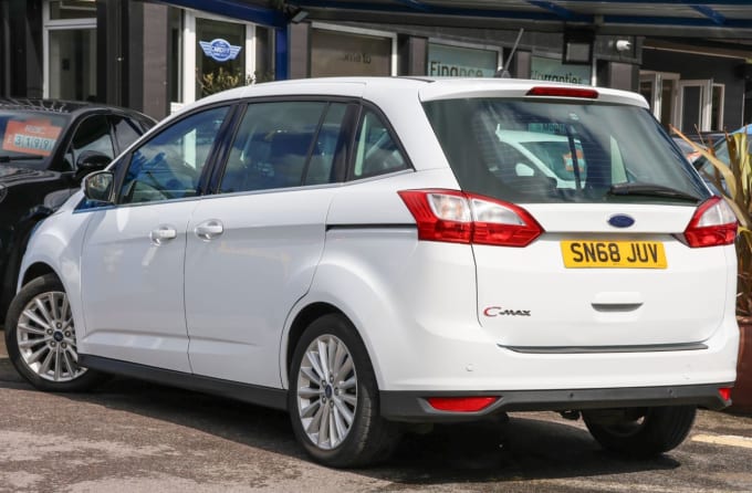 2025 Ford Grand C-max