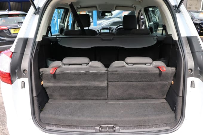 2025 Ford Grand C-max