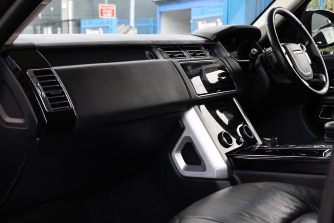 2025 Land Rover Range Rover