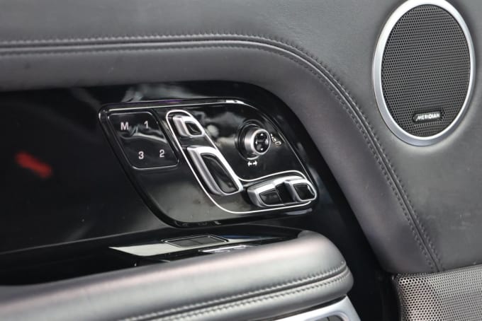 2025 Land Rover Range Rover