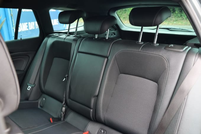 2025 Vauxhall Insignia