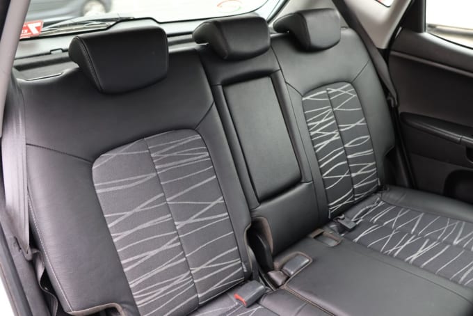 2025 Kia Venga