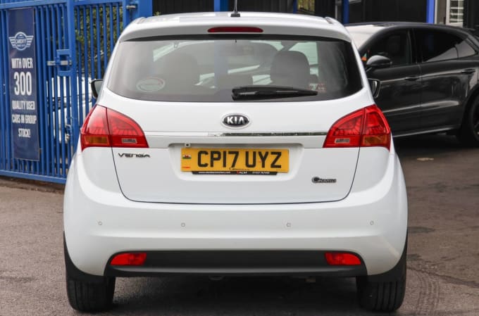 2025 Kia Venga