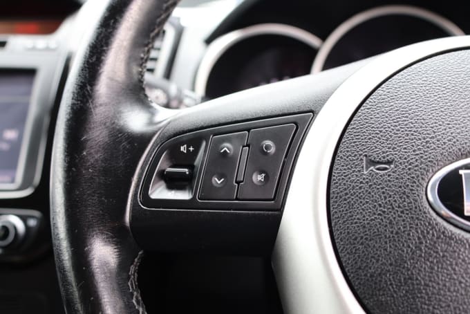 2025 Kia Venga