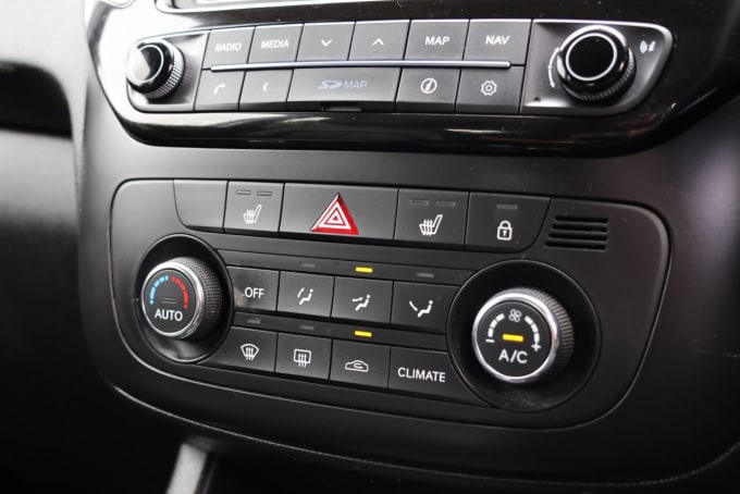 2025 Kia Venga