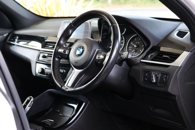 2025 BMW X1