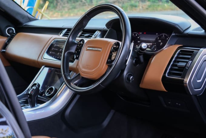 2025 Land Rover Range Rover Sport