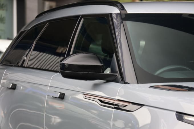 2025 Land Rover Range Rover Velar