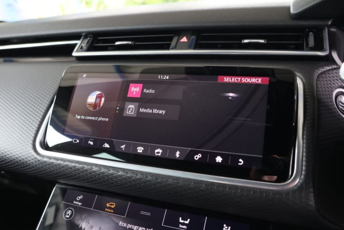 2025 Land Rover Range Rover Velar