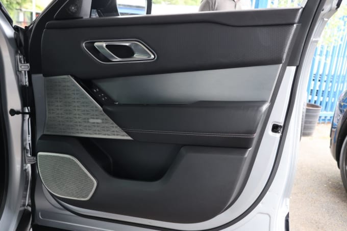 2025 Land Rover Range Rover Velar