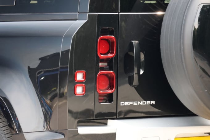 2025 Land Rover Defender