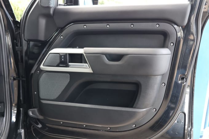 2025 Land Rover Defender
