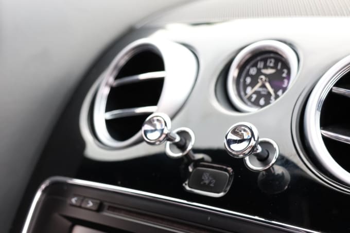 2025 Bentley Continental