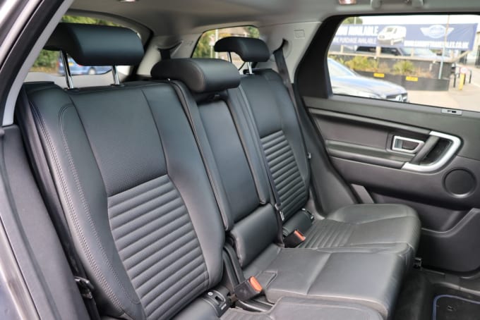 2025 Land Rover Discovery Sport