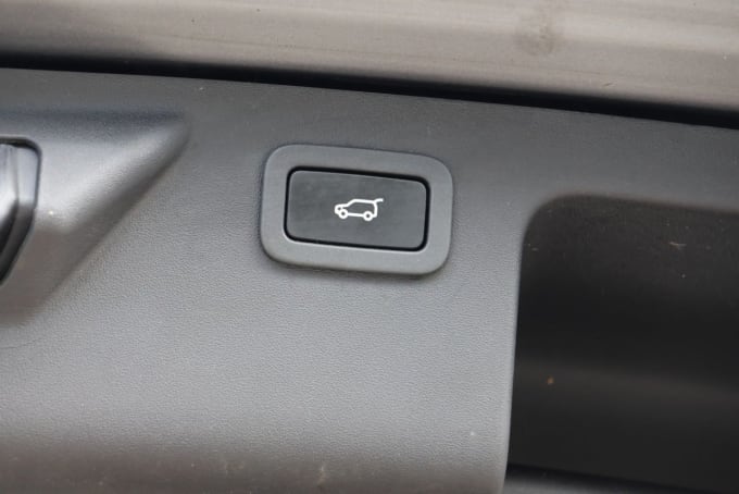 2025 Land Rover Discovery Sport