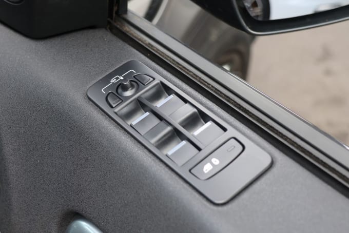 2025 Land Rover Discovery Sport