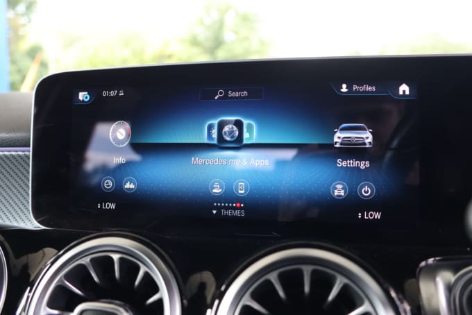 2025 Mercedes-benz Glb