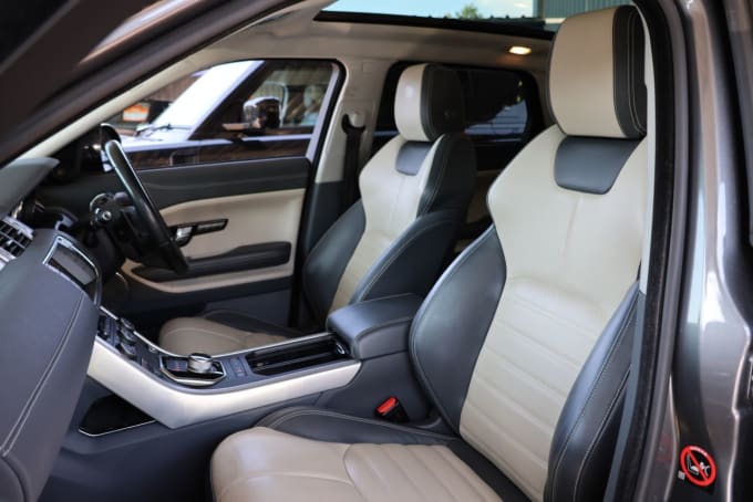 2025 Land Rover Range Rover Evoque