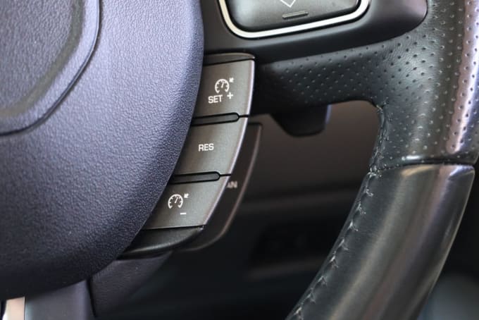 2025 Land Rover Range Rover Evoque