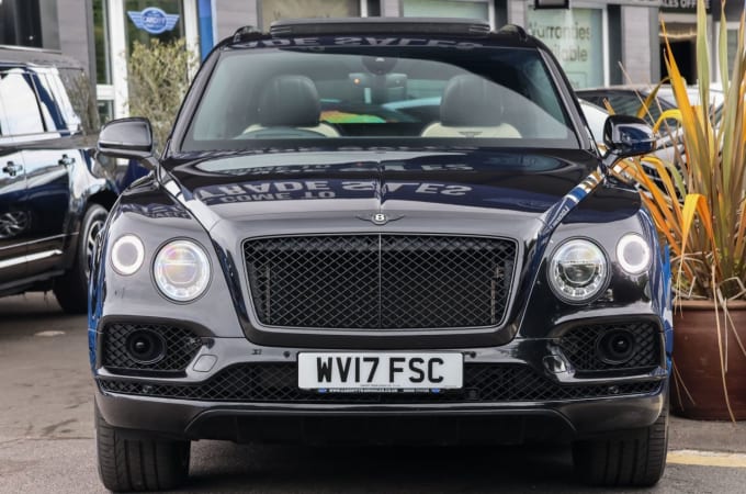2025 Bentley Bentayga
