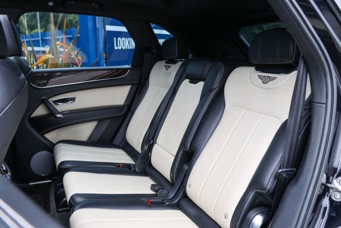 2025 Bentley Bentayga