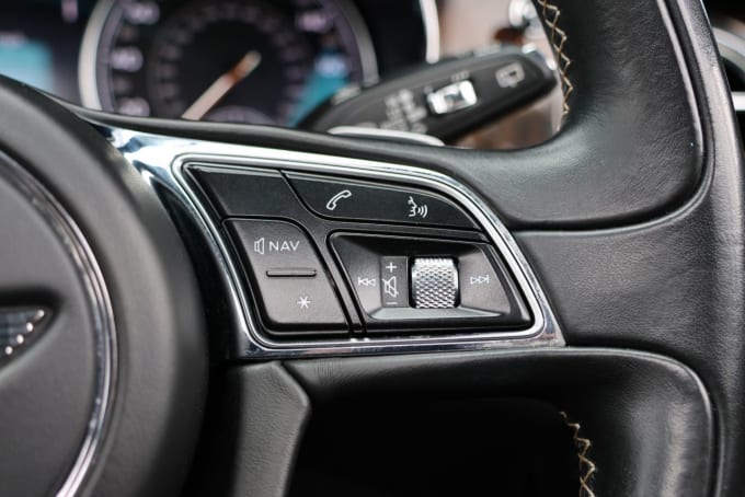 2025 Bentley Bentayga