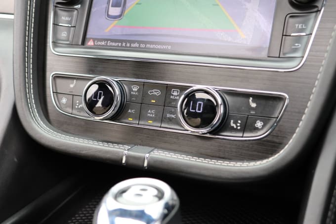 2025 Bentley Bentayga