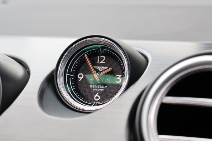 2025 Bentley Bentayga