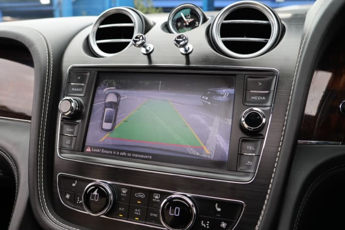 2025 Bentley Bentayga