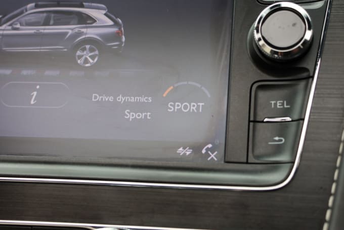 2025 Bentley Bentayga