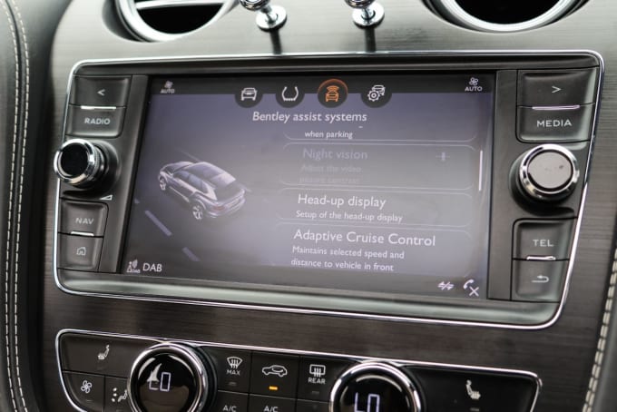 2025 Bentley Bentayga