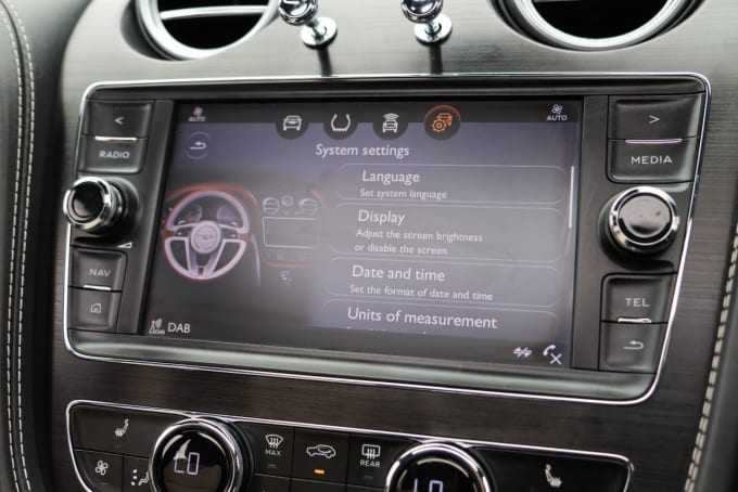 2025 Bentley Bentayga