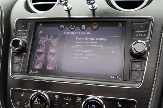 2025 Bentley Bentayga