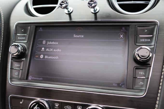2025 Bentley Bentayga