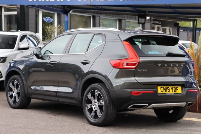 2025 Volvo Xc40