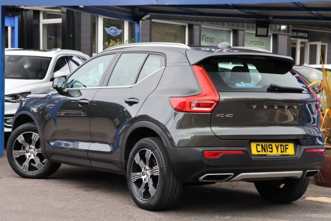 2025 Volvo Xc40