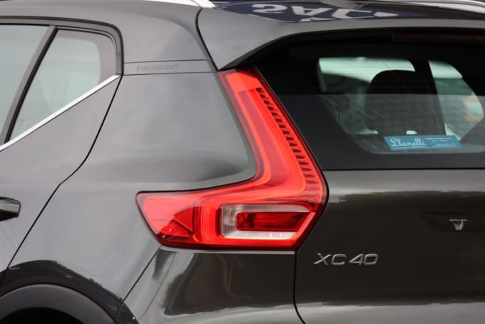 2025 Volvo Xc40