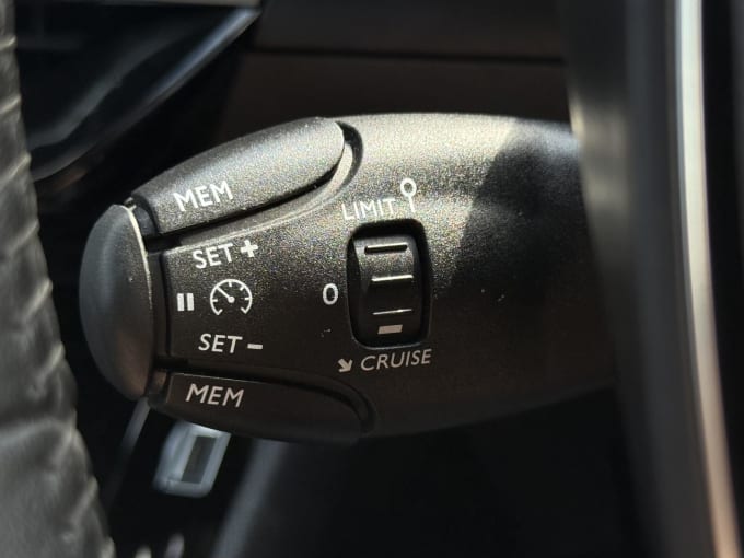 2024 Peugeot 2008