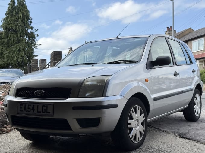 2004 Ford Fusion