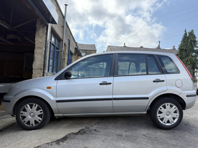 2004 Ford Fusion