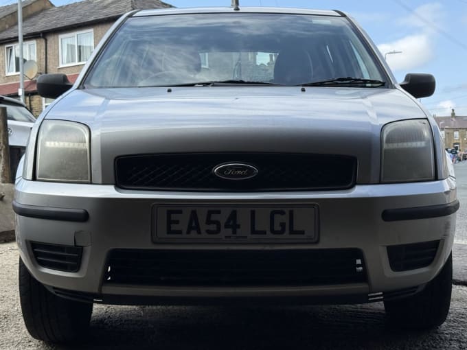2004 Ford Fusion