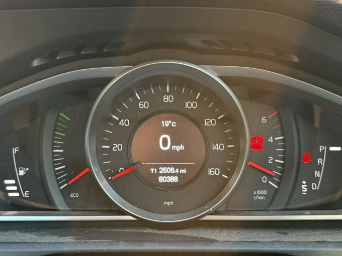 2014 Volvo V40 Cross Country
