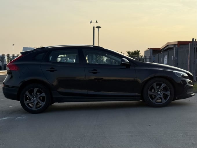 2014 Volvo V40 Cross Country