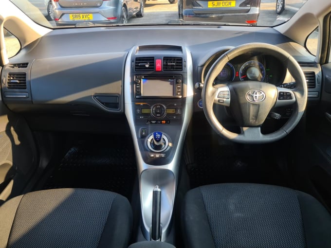 2012 Toyota Auris