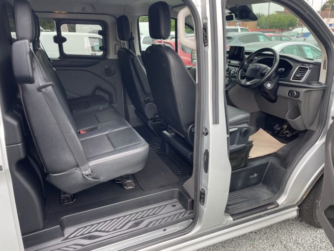2025 Ford Transit Custom