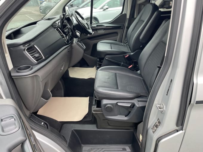 2025 Ford Transit Custom