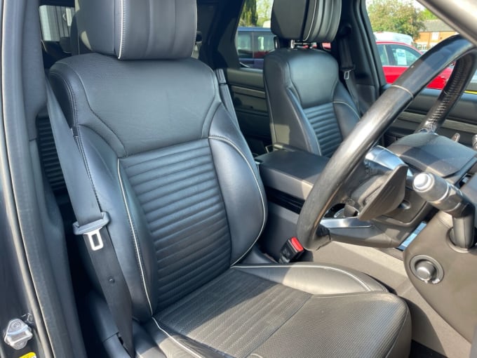 2025 Land Rover Discovery