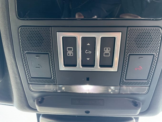 2025 Land Rover Discovery