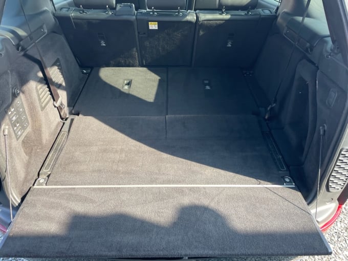2025 Land Rover Discovery